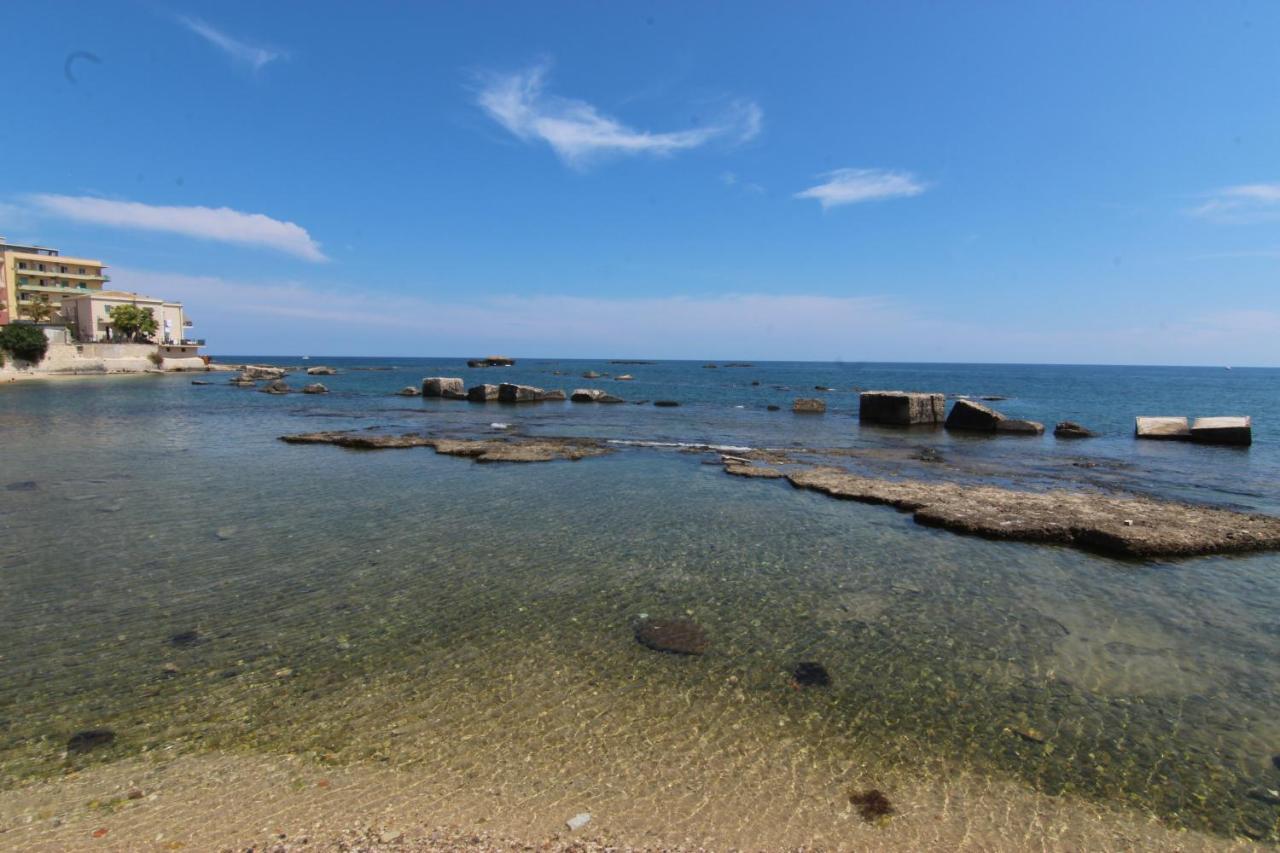 La Dimora Di Dionisio Al Mare Apartment Syracuse Exterior foto